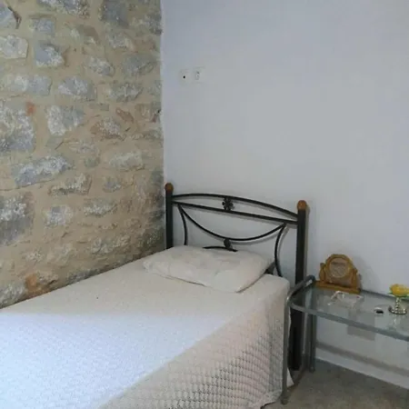 πετροχτιστο ρηνιω Semesterbostad