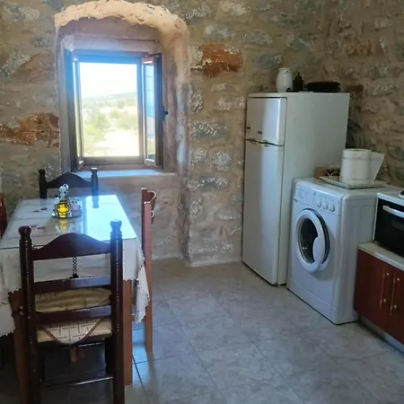 Πετροχτιστο Ρηνιω 3*