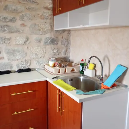 Πετροχτιστο Ρηνιω Vakantiehuis 3*