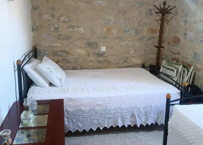 Πετροχτιστο Ρηνιω * Kafiona