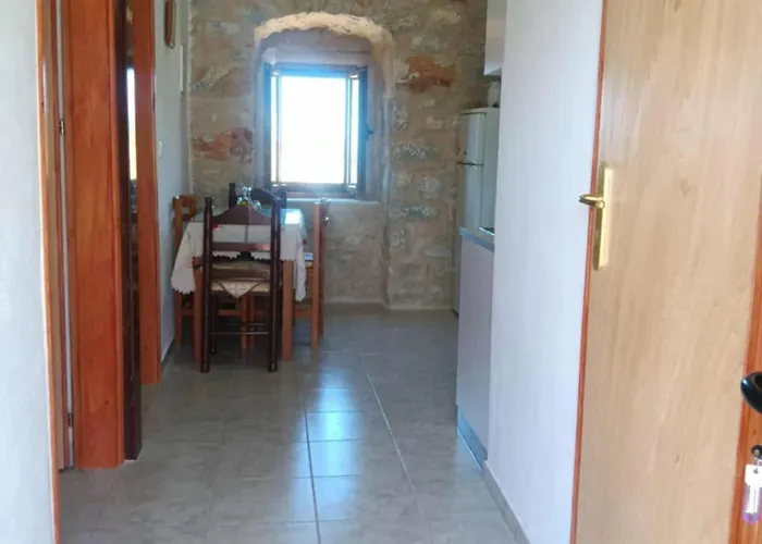 Semesterbostad Πετροχτιστο Ρηνιω Kafiona